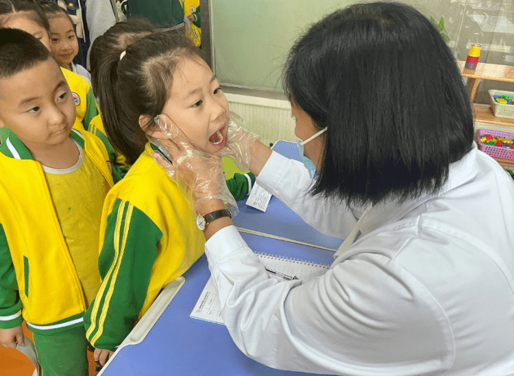 滨州市中医医院（滨州医学院附属中医医院）口腔科走进幼儿园，开展口腔科普知识宣传活动-第2张图片-天天中医网