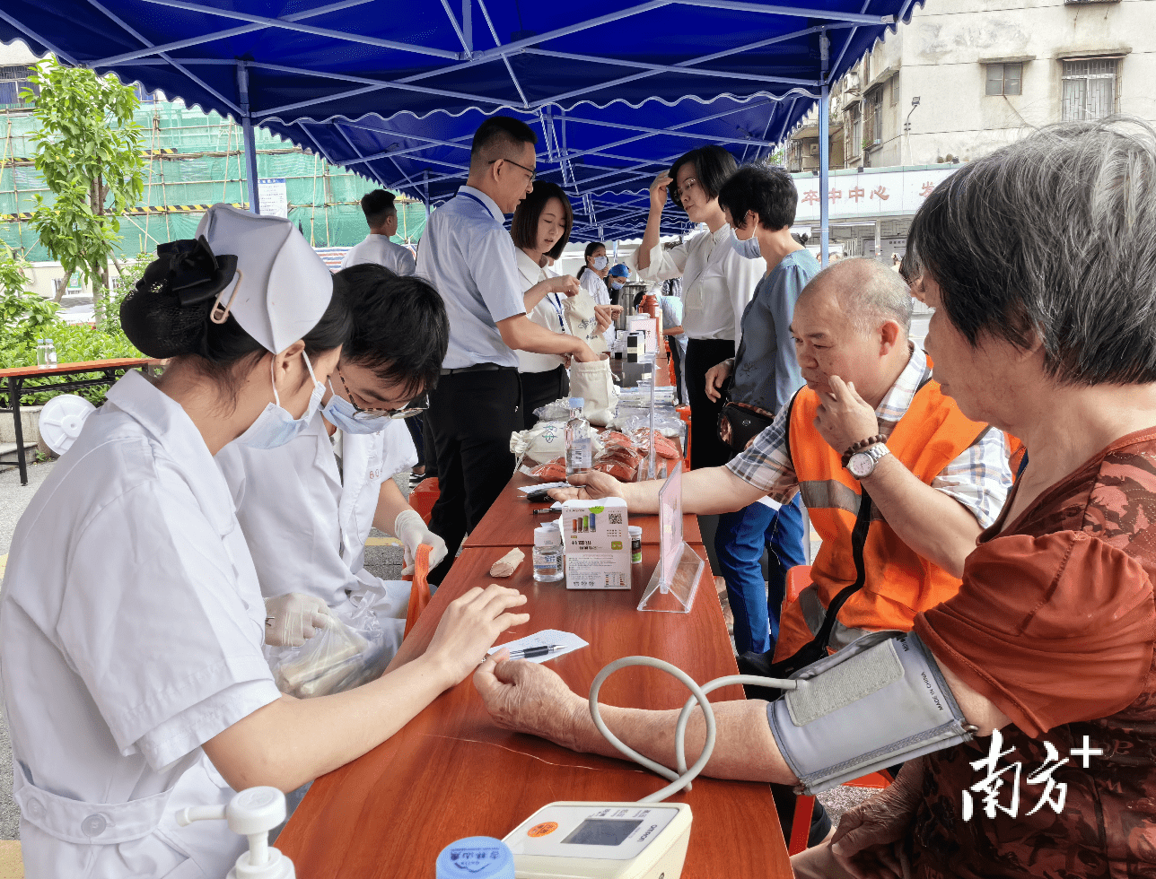 高明第一届中医养生节开幕！区治未病中心揭牌-第2张图片-天天中医网